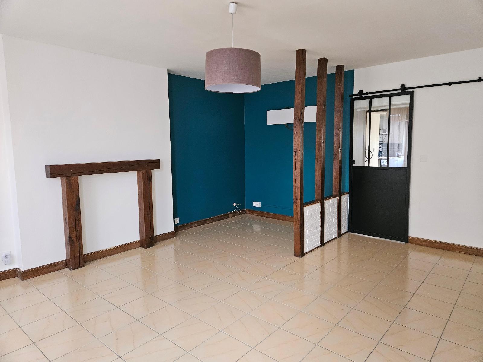 maison 3 pièces - YVRE-L-EVEQUE